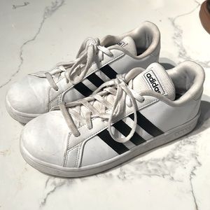 White adidas boys size 4.5